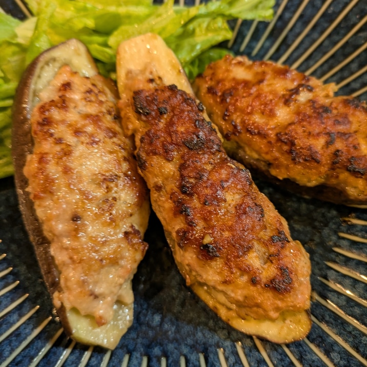 ハンバーグのタネが余ったら ナス肉のせ